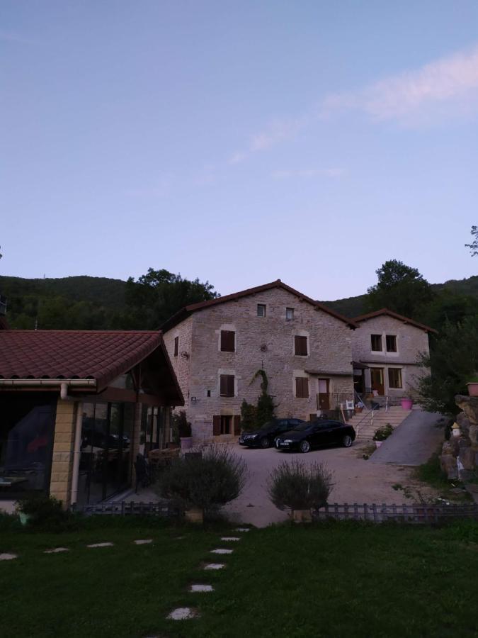Au Temps Des Amours Bolozon Екстериор снимка